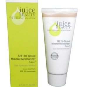 Juice Beauty tinted moisturizer in Sand
